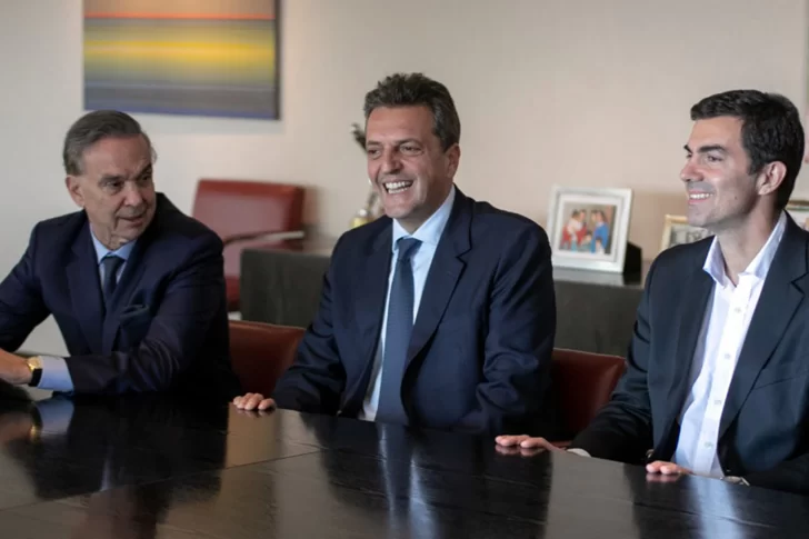 Pichetto, Massa y Urtubey participaron de un evento pero no quisieron sacarse fotos juntos