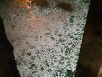 Las consecuencias de la intensa tormenta con granizo que azotó a parte de Sarmiento Las consecuencias de la intensa tormenta con granizo que azotó a parte de Sarmiento