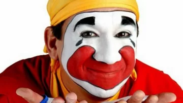 Piñón Fijo confesó su estrategia para evitar que le saquen fotos sin maquillaje Piñón Fijo confesó su estrategia para evitar que le saquen fotos sin maquillaje