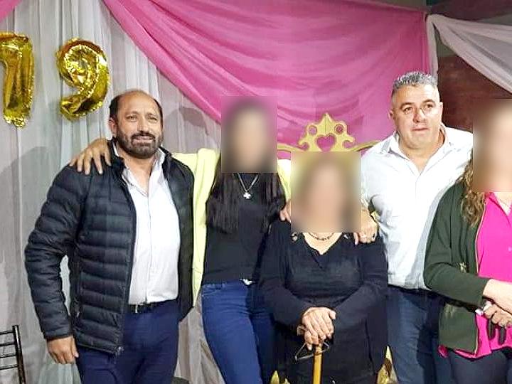 Con un mensaje en Facebook, Julián Gil se despegó del escándalo de su hermano Con un mensaje en Facebook, Julián Gil se despegó del escándalo de su hermano