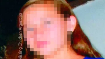 La chica que encontraron después de 10 años no había desaparecido: huyó de la explotación sexual en su casa La chica que encontraron después de 10 años no había desaparecido: huyó de la explotación sexual en su casa