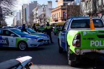 Al menos 9 policías bonaerenses fueron detenidos en el marco de una causa por drogas