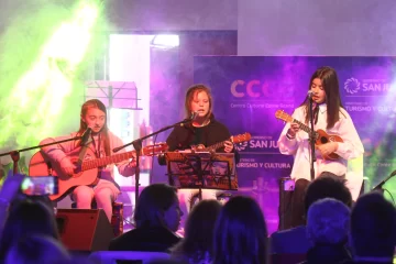 Pibas y pibes quieren rock