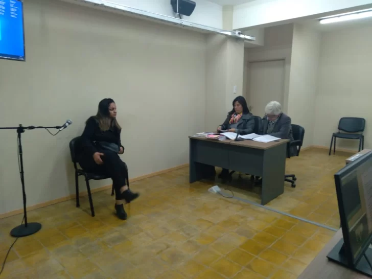 Absolvieron a la portera acusada de exhibirse obscenamente y corromper a un menor