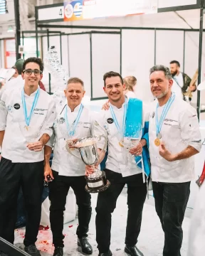 El sanjuanino Santiago Nieto, en el equipo argentino que se consagró campeón latinoamericano del helado artesanal El sanjuanino Santiago Nieto, en el equipo argentino que se consagró campeón latinoamericano del helado artesanal