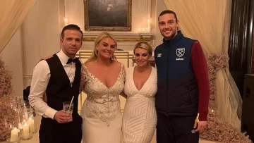 Una figura de la Premier League fue fotografiado con otra mujer en la cama a días de su boda Una figura de la Premier League fue fotografiado con otra mujer en la cama a días de su boda