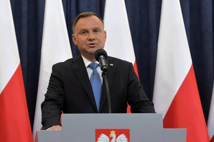 Mientras los casos de coronavirus en Polonia crecen, el Presidente dio positivo para Covid