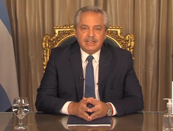 Alberto Fernández: “Debemos extremar los recaudos para que el Covid-19 no nos vuelva a aislar” Alberto Fernández: “Debemos extremar los recaudos para que el Covid-19 no nos vuelva a aislar”