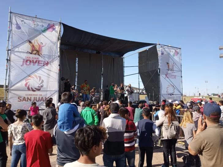Día de la Primavera: presencialidad para vacunados y los demás, por streaming Día de la Primavera: presencialidad para vacunados y los demás, por streaming