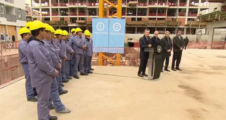 Todo lo que tenés que saber antes de tomar un crédito del Procrear en momentos de dólar alto Todo lo que tenés que saber antes de tomar un crédito del Procrear en momentos de dólar alto