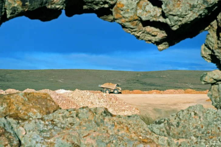 El Gobierno de Chubut avanza con la zonificación minera y se enfrenta con ambientalistas