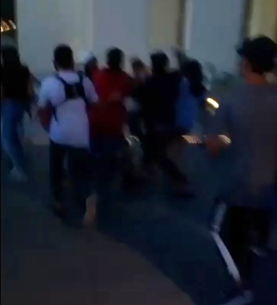 Ataque en el Puente Cívico: afirman que es una patota que acecha, roba y golpea a jóvenes Ataque en el Puente Cívico: afirman que es una patota que acecha, roba y golpea a jóvenes