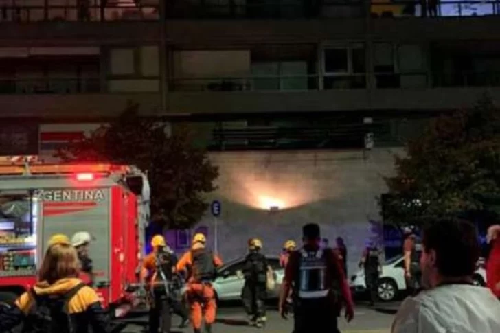 Conmoción en Puerto Madero: una niña de 6 años cayó de un quinto piso