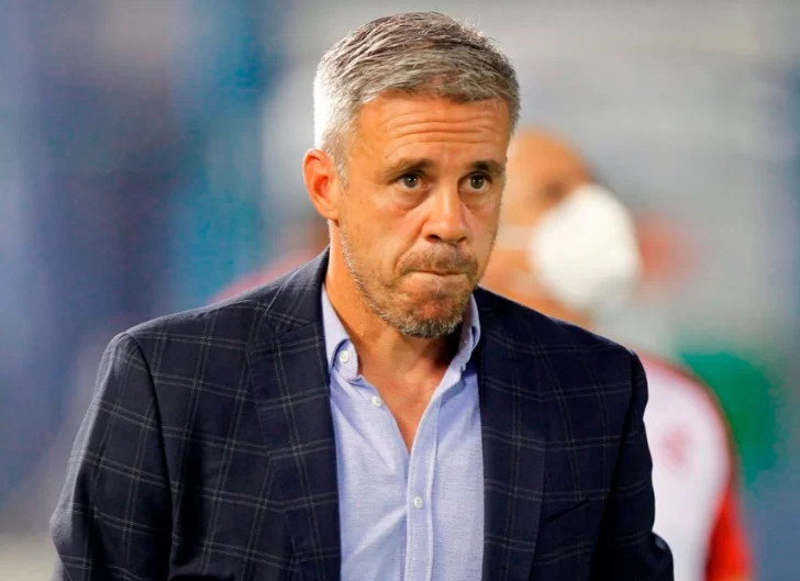 Pusineri dejó de ser el técnico de Independiente y no dirigirá el sábado ante River Pusineri dejó de ser el técnico de Independiente y no dirigirá el sábado ante River