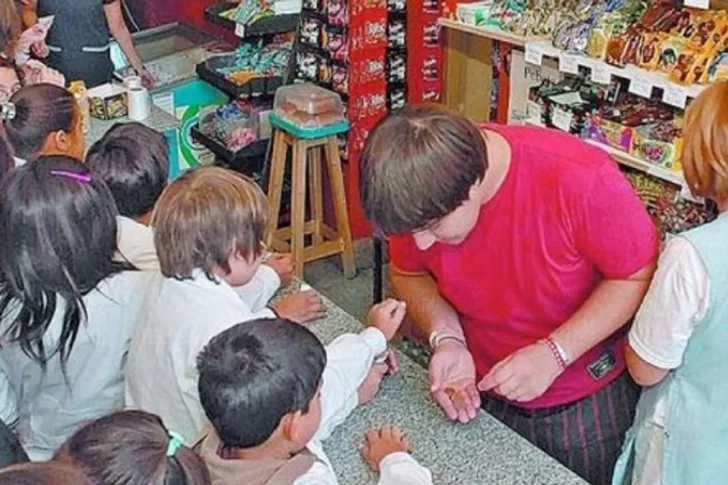 Los concesionarios de kioscos de escuelas se agruparon para pedir ayuda: “Es desesperante”