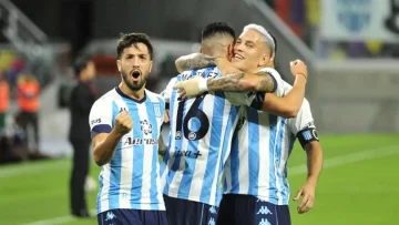 Racing venció a Gimnasia y Tiro (S) y amplió su buen presente Racing venció a Gimnasia y Tiro (S) y amplió su buen presente