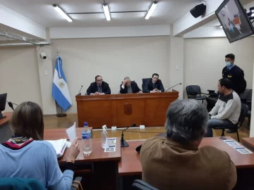 Declaran culpable a un changarín de violar a su hijastra: una pericia reveló que la víctima sufrió el “síndrome del asesinato del alma” Declaran culpable a un changarín de violar a su hijastra: una pericia reveló que la víctima sufrió el “síndrome del asesinato del alma”