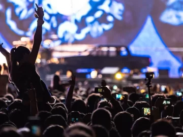 Harán un show multitudinario para detectar cómo se propaga el Covid-19