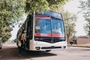 Estudiantes podrán viajar gratis en colectivo: requisitos y cómo inscribirse Estudiantes podrán viajar gratis en colectivo: requisitos y cómo inscribirse