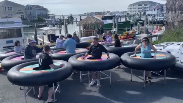 El desopilante método de un restaurante para abrir en cuarentena