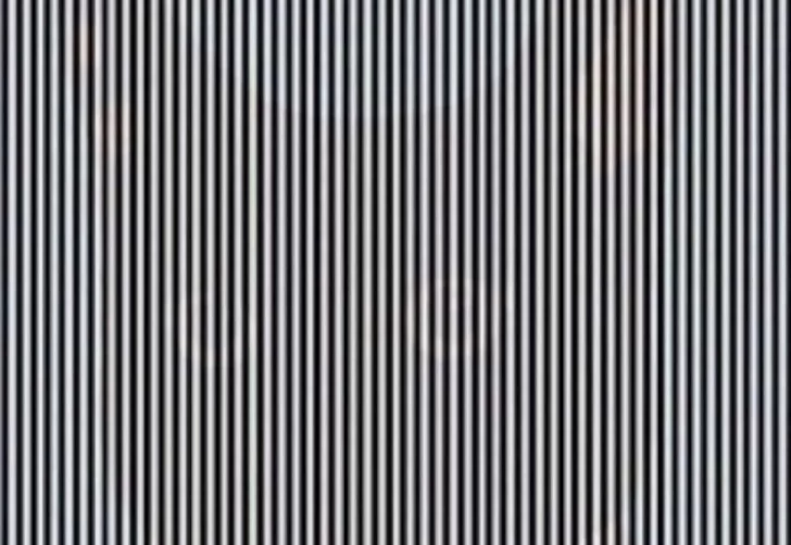 Mirar y sacudir la cabeza: así es el nuevo reto viral