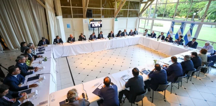 El Gobierno nacional destinará fondos por 6 mil millones de pesos para ayudar a las provincias El Gobierno nacional destinará fondos por 6 mil millones de pesos para ayudar a las provincias