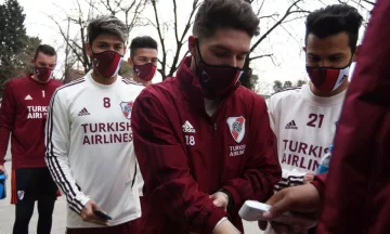 ¿Se pinchó la burbuja sanitaria de River? El entrenador de arqueros tiene coronavirus