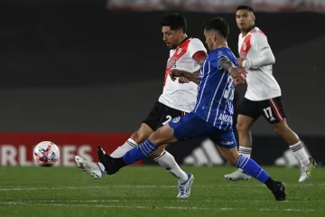 River no encontró respuestas futbolísticas ni anímicas para remontarle el partido a Godoy Cruz River no encontró respuestas futbolísticas ni anímicas para remontarle el partido a Godoy Cruz
