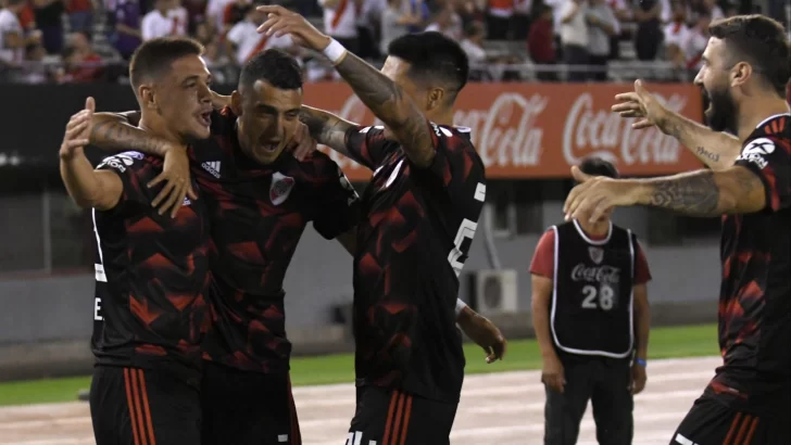 River derrotó a Newell’s y sigue en zona de clasificación a la Libertadores 2020 River derrotó a Newell’s y sigue en zona de clasificación a la Libertadores 2020