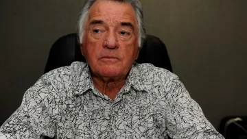 Barrionuevo denunció que atacaron a piedrazos la sede del PJ