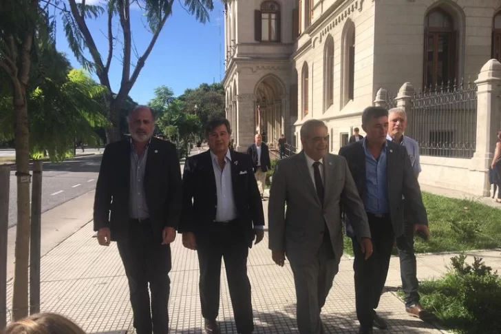 El Gobierno recibe a la Mesa de Enlace para aliviar tensiones sobre el alza de retenciones