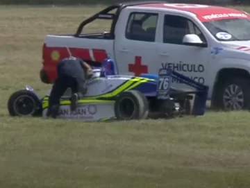 Juan Cruz Roca sufrió un fuerte impacto en la Fórmula 3 Metropolitana Juan Cruz Roca sufrió un fuerte impacto en la Fórmula 3 Metropolitana