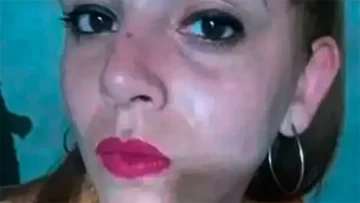 Tragedia en una fábrica: se le enganchó el pelo en una máquina y murió Tragedia en una fábrica: se le enganchó el pelo en una máquina y murió