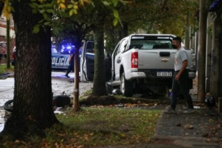 Un conductor persiguió, atropelló y mató a dos ladrones que le habían robado dinero