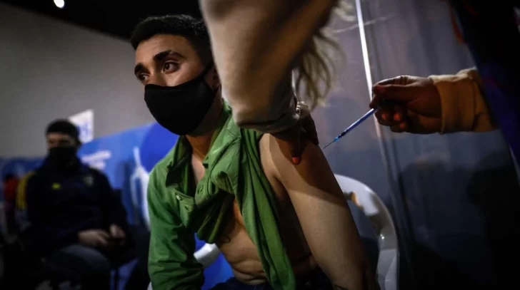 Medicina de la UBA pidió que la vacuna contra el coronavirus sea obligatoria Medicina de la UBA pidió que la vacuna contra el coronavirus sea obligatoria