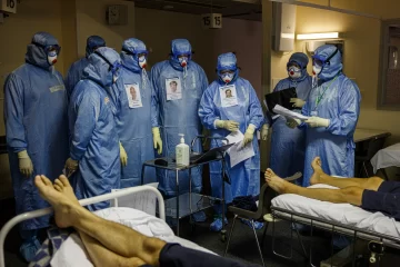 Rusia bate un nuevo récord de contagios diarios de coronavirus y Moscú anuncia un cierre