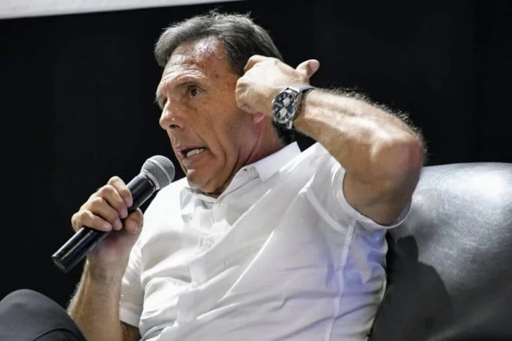 Libertadores: Russo probó una formación que podría enfrentar a Santos