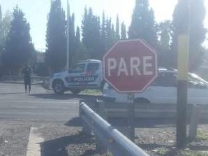 Accidente en una zona peligrosa de la Ruta 20 entre un camión y una camioneta Accidente en una zona peligrosa de la Ruta 20 entre un camión y una camioneta