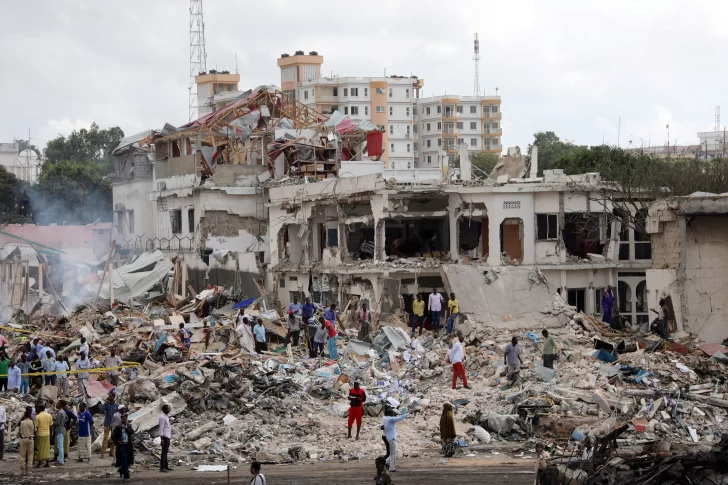 Al menos 237 muertos en uno de los peores atentados en Somalia