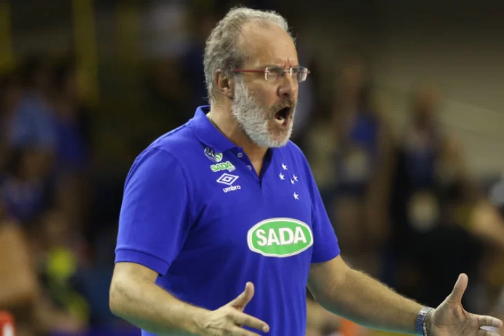 Marcelo Méndez será el sucesor de Velasco en la selección de vóley