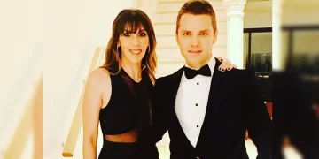 El tierno mensaje de Santiago del Moro para anunciar el nacimiento de Santa, su tercera hija El tierno mensaje de Santiago del Moro para anunciar el nacimiento de Santa, su tercera hija