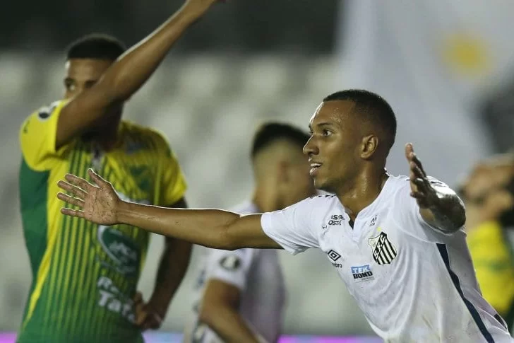 Santos derrotó a Defensa y Justicia y lo dejó afuera de la Copa Libertadores