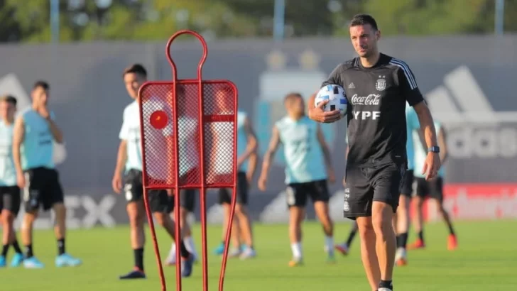 Scaloni sufrió dos bajas y cambian los planes de la Selección Argentina Scaloni sufrió dos bajas y cambian los planes de la Selección Argentina