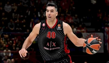 Luis Scola tiene coronavirus y está aislado en su casa Luis Scola tiene coronavirus y está aislado en su casa