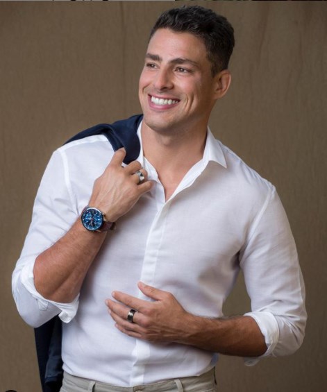 Julian Weich internado por coronavirus en “estado delicado”