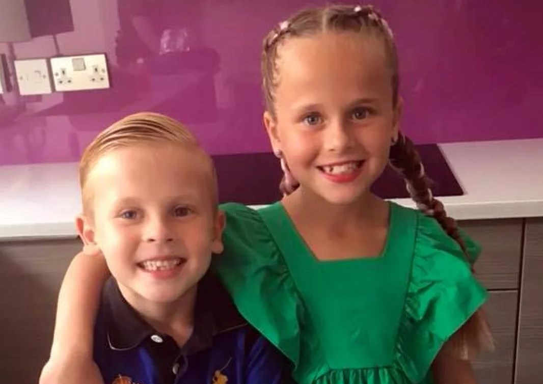 Karol G se abrió la bata y dejó ver toda su hermosura