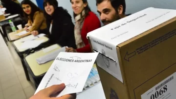 Dos nuevas encuestas arrojaron que Alberto Fernández amplía su ventaja sobre Macri Dos nuevas encuestas arrojaron que Alberto Fernández amplía su ventaja sobre Macri