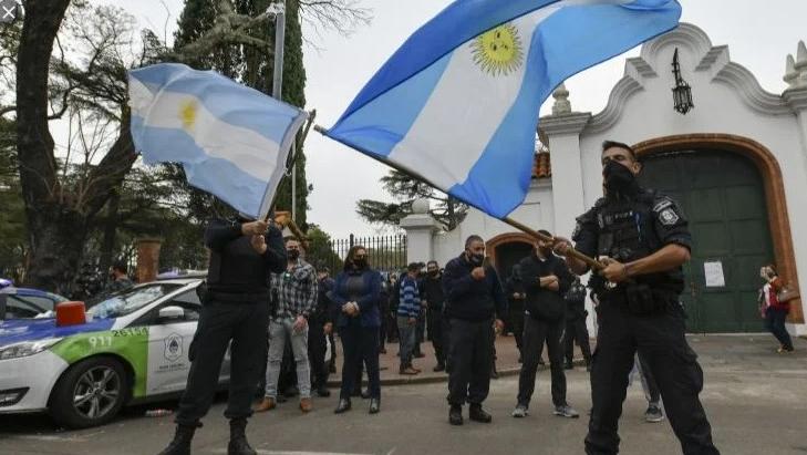 La policía bonaerense dijo que las medidas de Kicillof “no terminan de convencer”