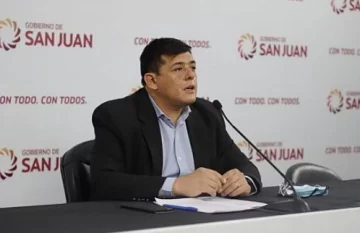 Matías Espejo: “Sería una buena medida restringir la circulación por DNI” Matías Espejo: “Sería una buena medida restringir la circulación por DNI”