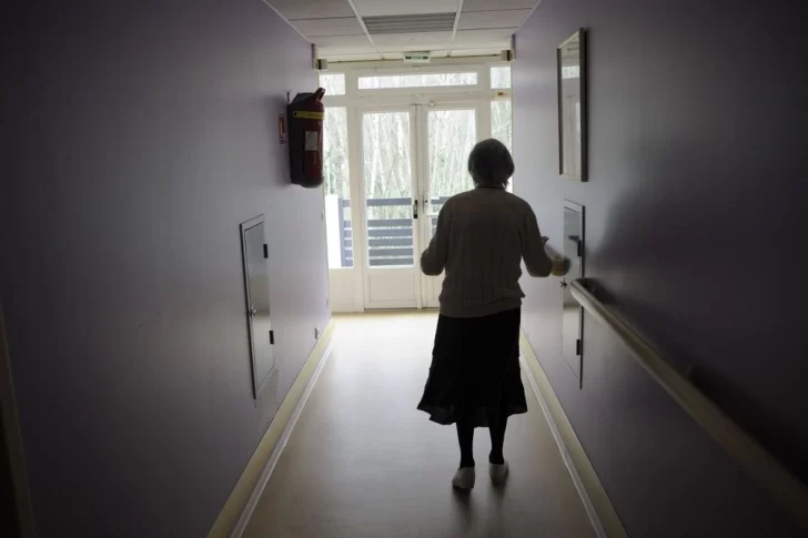Cómo es el cuidado especial que reciben los abuelos en los geriátricos de la provincia